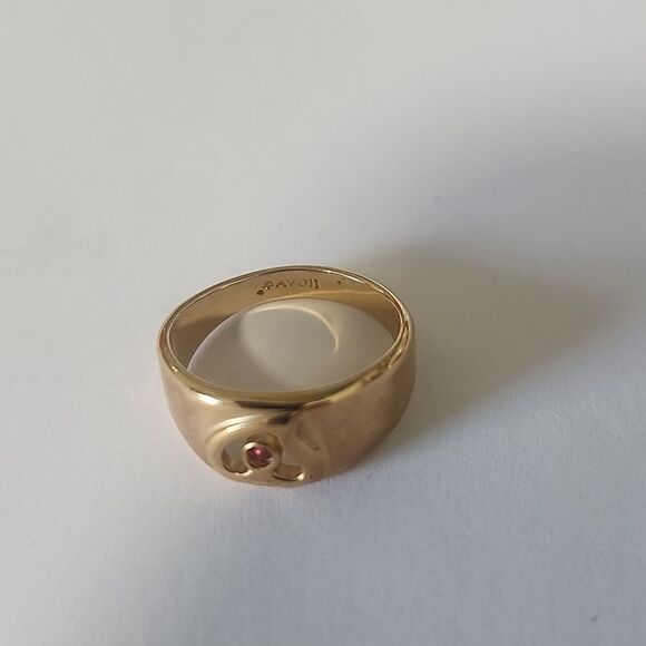 AVON Vintage Gold Tone Silhouette Heart Ring - Picture 5 of 5